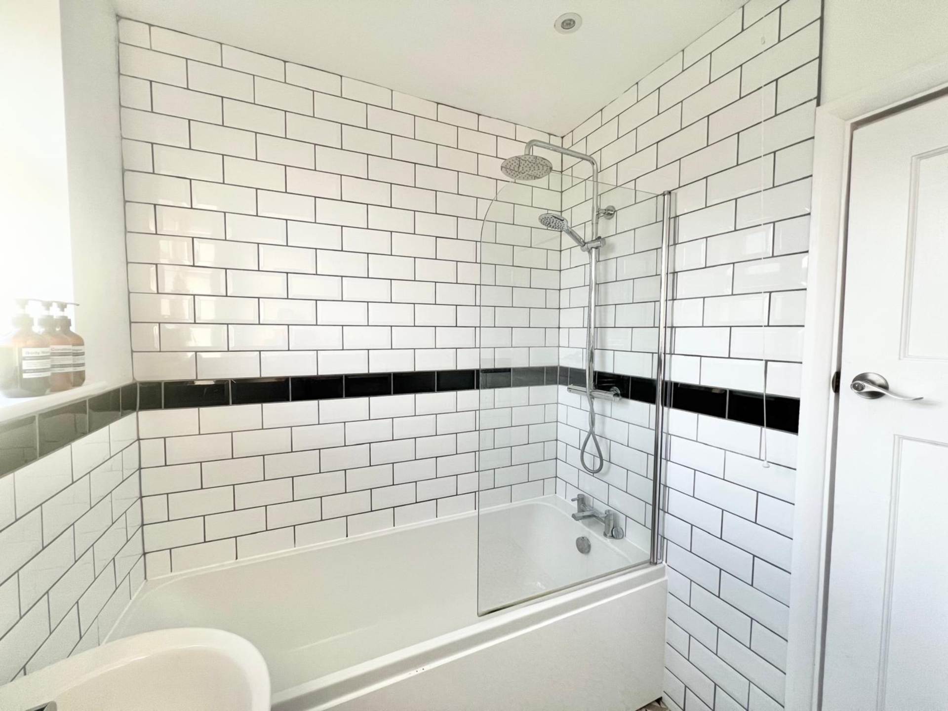 Westwood Avenue, Brentwood, Image 17