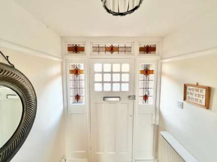 Westwood Avenue, Brentwood, Image 2