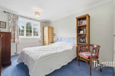 Cornsland, Brentwood, Image 10