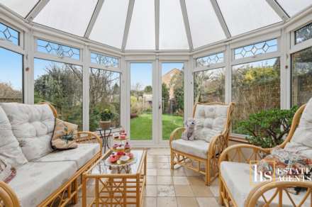 Cornsland, Brentwood, Image 5