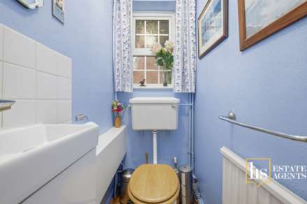 Cornsland, Brentwood, Image 7