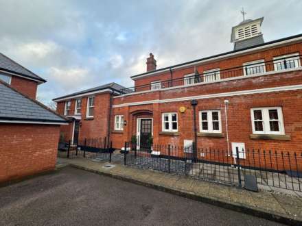 Kensington Way, Brentwood, Image 1