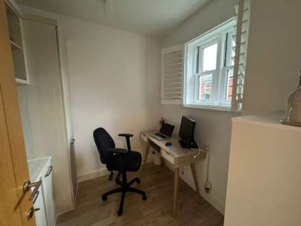 Kensington Way, Brentwood, Image 5