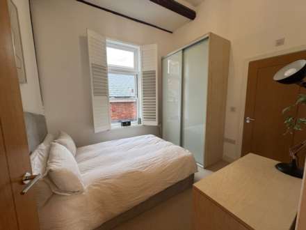 Kensington Way, Brentwood, Image 8