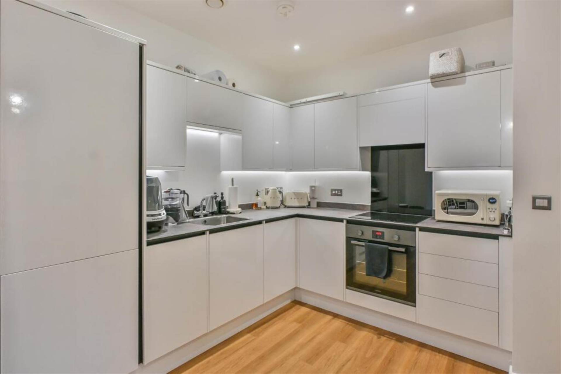 Ingrave House, Brentwood, Image 3