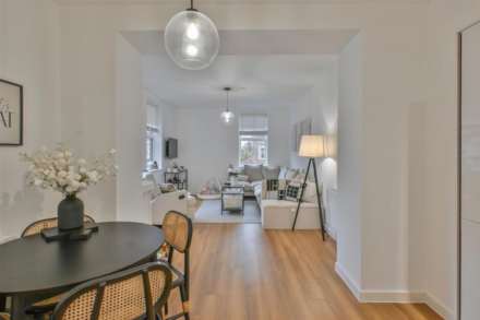 Ingrave House, Brentwood, Image 2