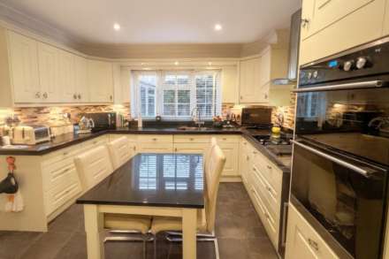 Pittman Close, Ingrave, Brentwood, Image 5