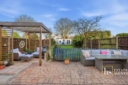 Crow Green Road, Pilgrims Hatch, Brentwood, Image 19