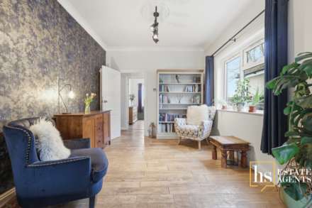 Crow Green Road, Pilgrims Hatch, Brentwood, Image 5