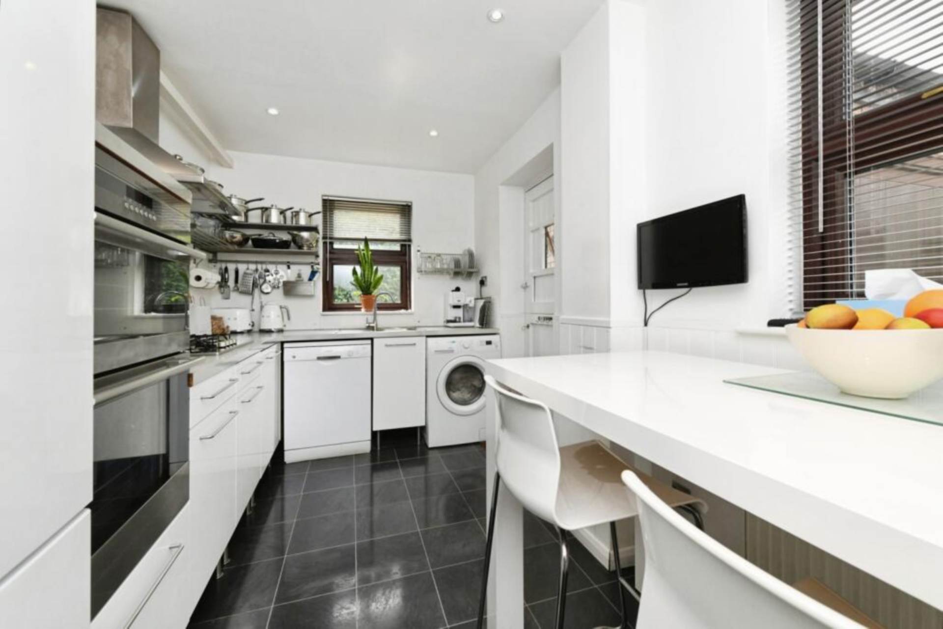 Brentwood Place, Brentwood, Image 3