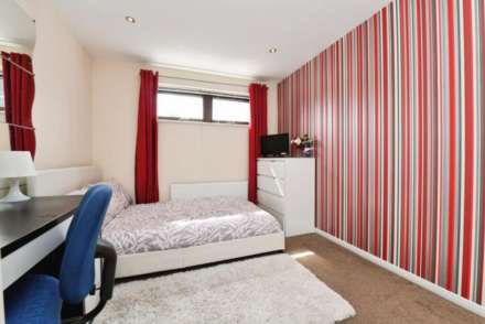 Brentwood Place, Brentwood, Image 11