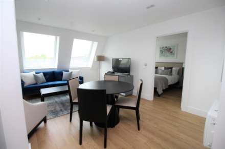 Fairfield Road, Brentwood, Image 4