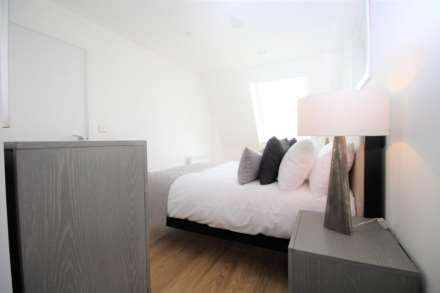 Fairfield Road, Brentwood, Image 7