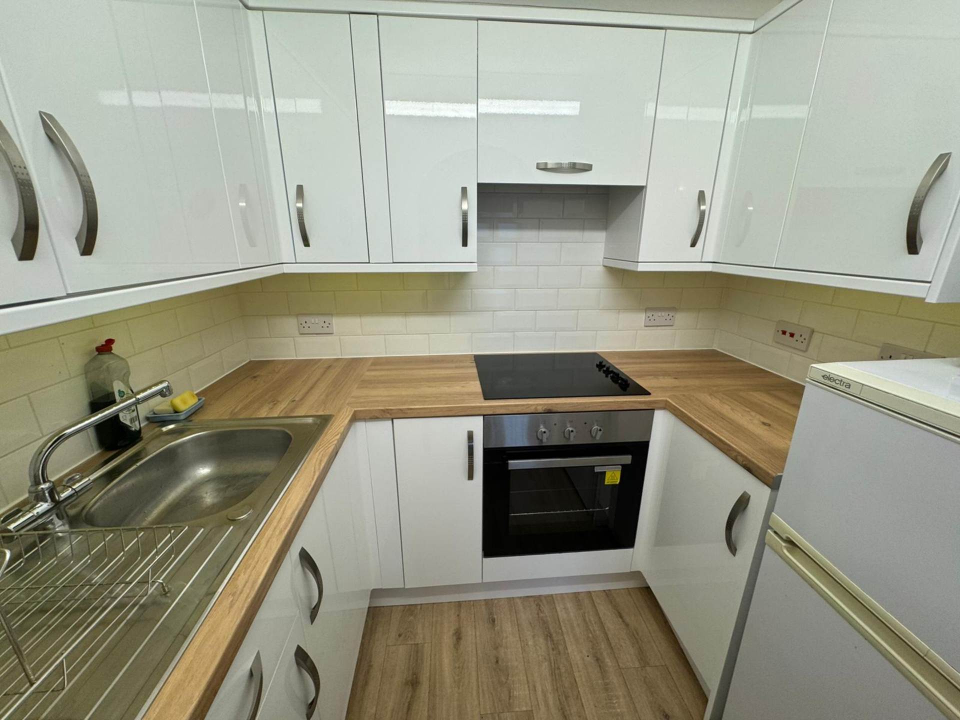 Sawyers Hall Lane, Brentwood, Image 5