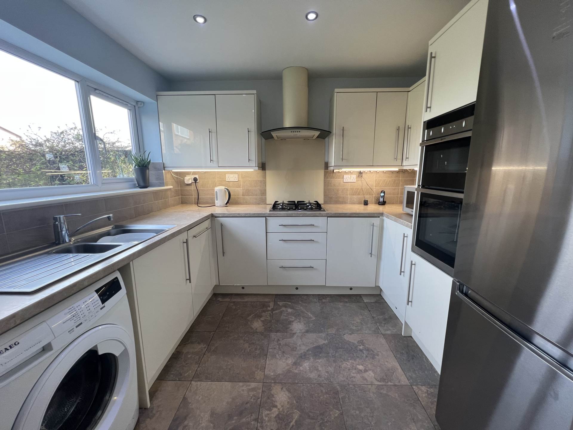 Swan Walk, Kelvedon Hatch, Brentwood, Image 2