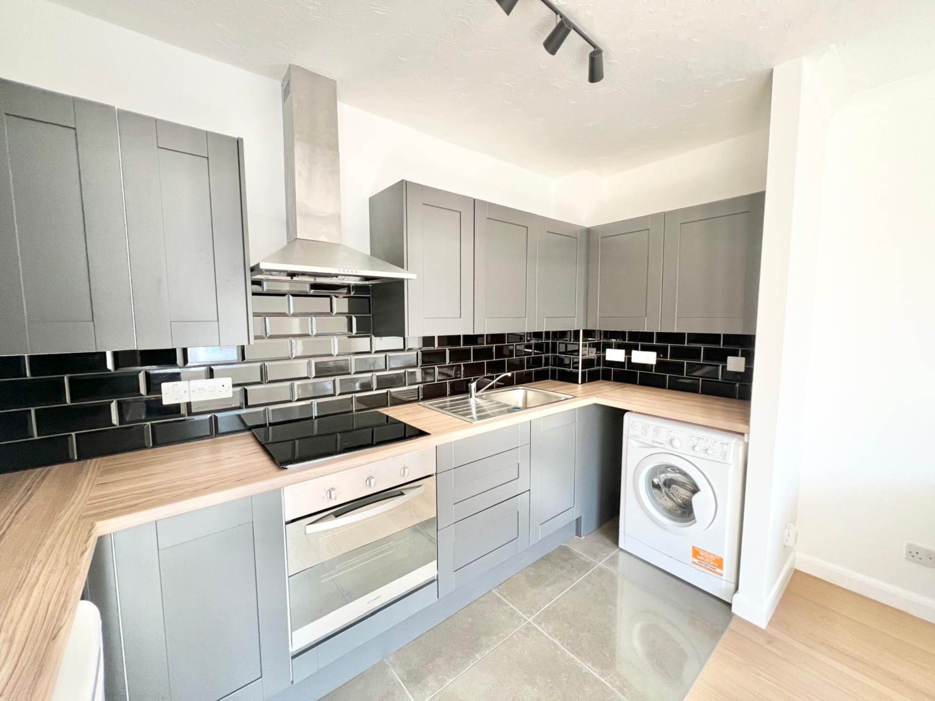 Weald Road, Brentwood, Image 3