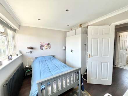 Warley Mount, Brentwood, Image 10