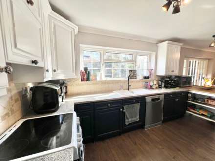 Warley Mount, Brentwood, Image 9