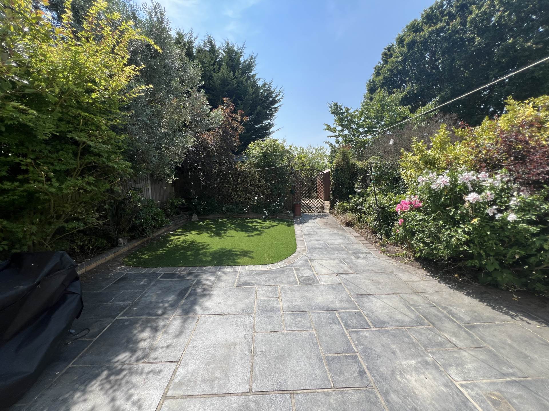 Danes Way, Pilgrims Hatch, Brentwood, Image 12