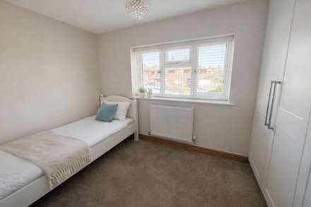 Danes Way, Pilgrims Hatch, Brentwood, Image 10