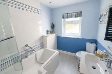 Danes Way, Pilgrims Hatch, Brentwood, Image 9