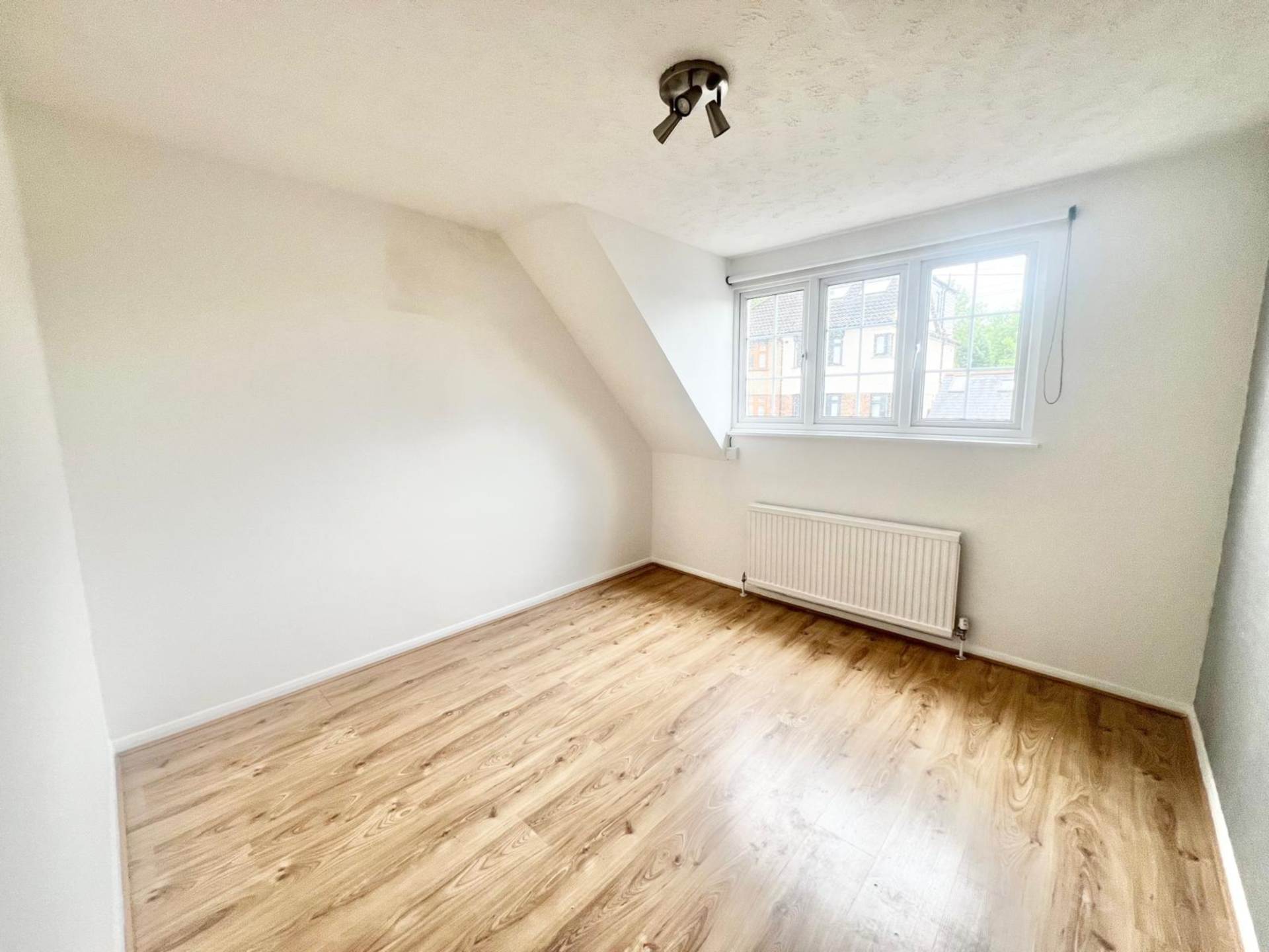 Cromwell Road, Brentwood, Image 16