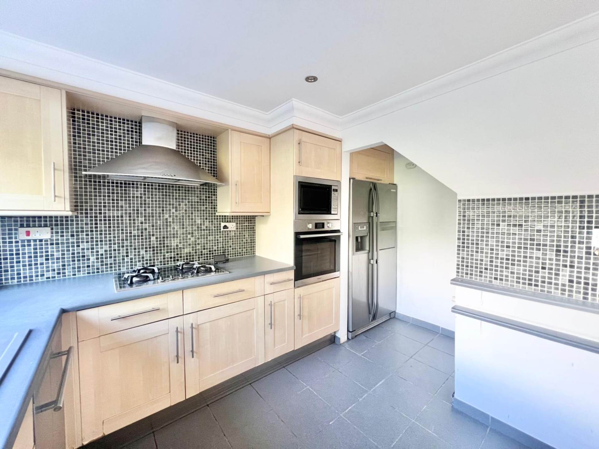 Pennyfields, Brentwood, Image 7