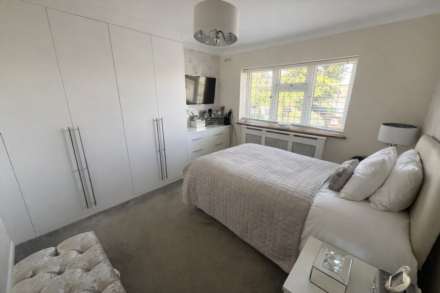 Highfield Crescent, Hornchurch, Image 6