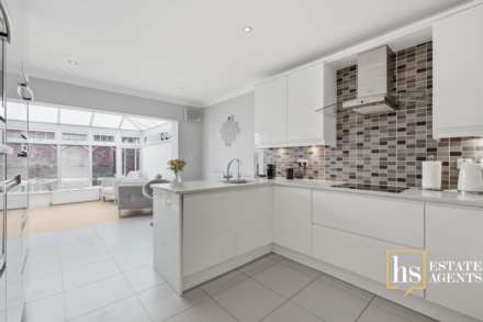 Pastoral Way, Brentwood - Clements Park, Image 2