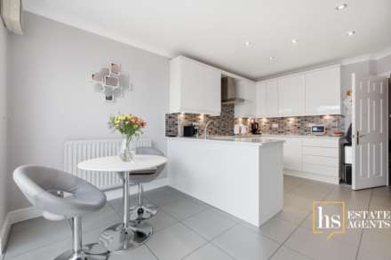 Pastoral Way, Brentwood - Clements Park, Image 3