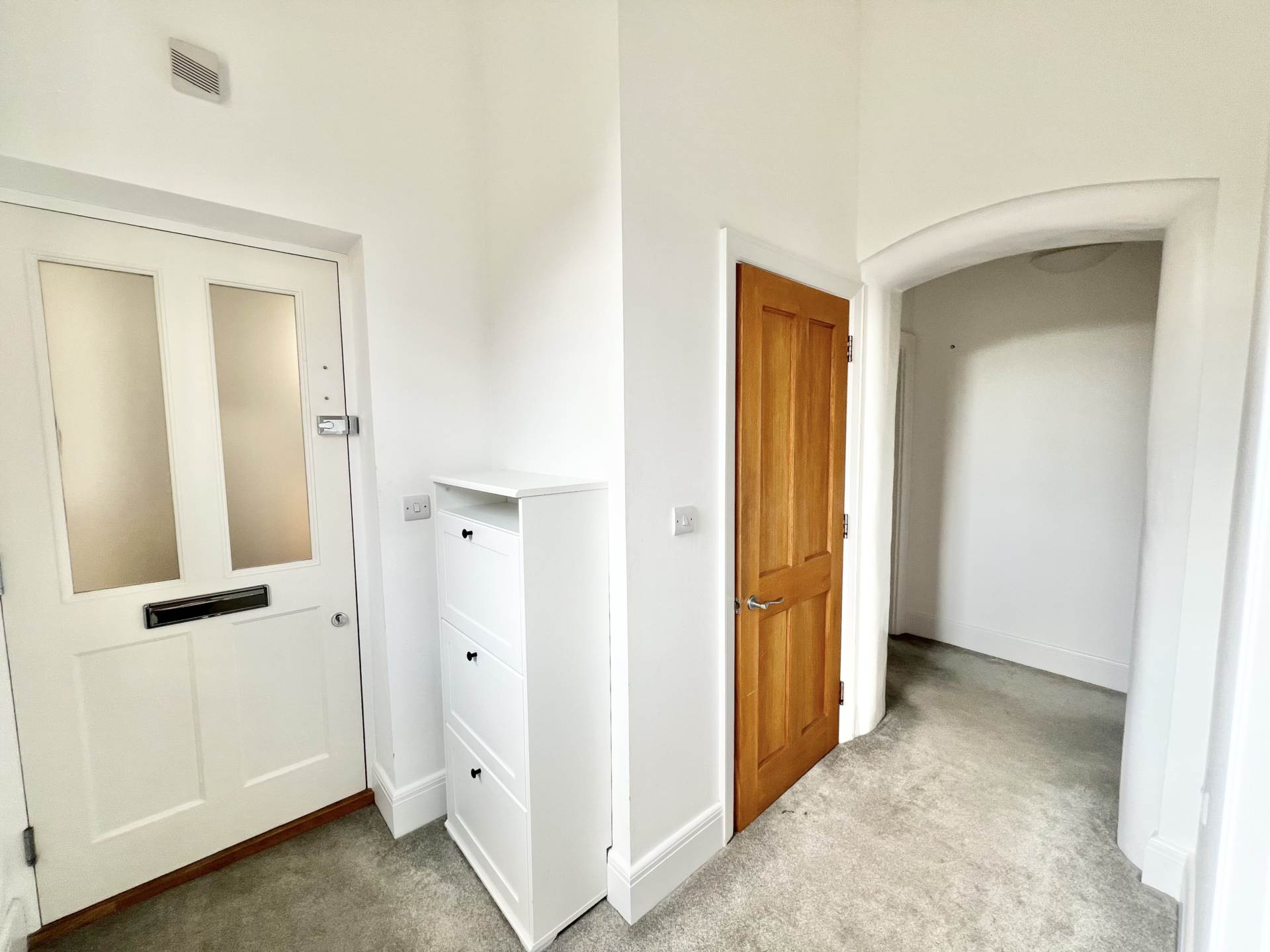 Tudor Court, The Galleries, Brentwood, Image 2