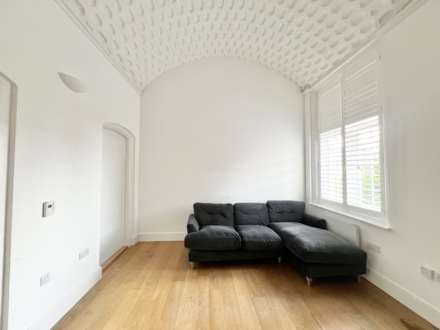 Tudor Court, The Galleries, Brentwood, Image 3