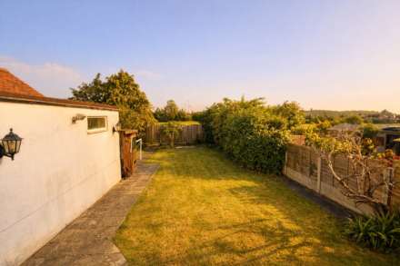Kensington Drive, Woodford Green, Image 13