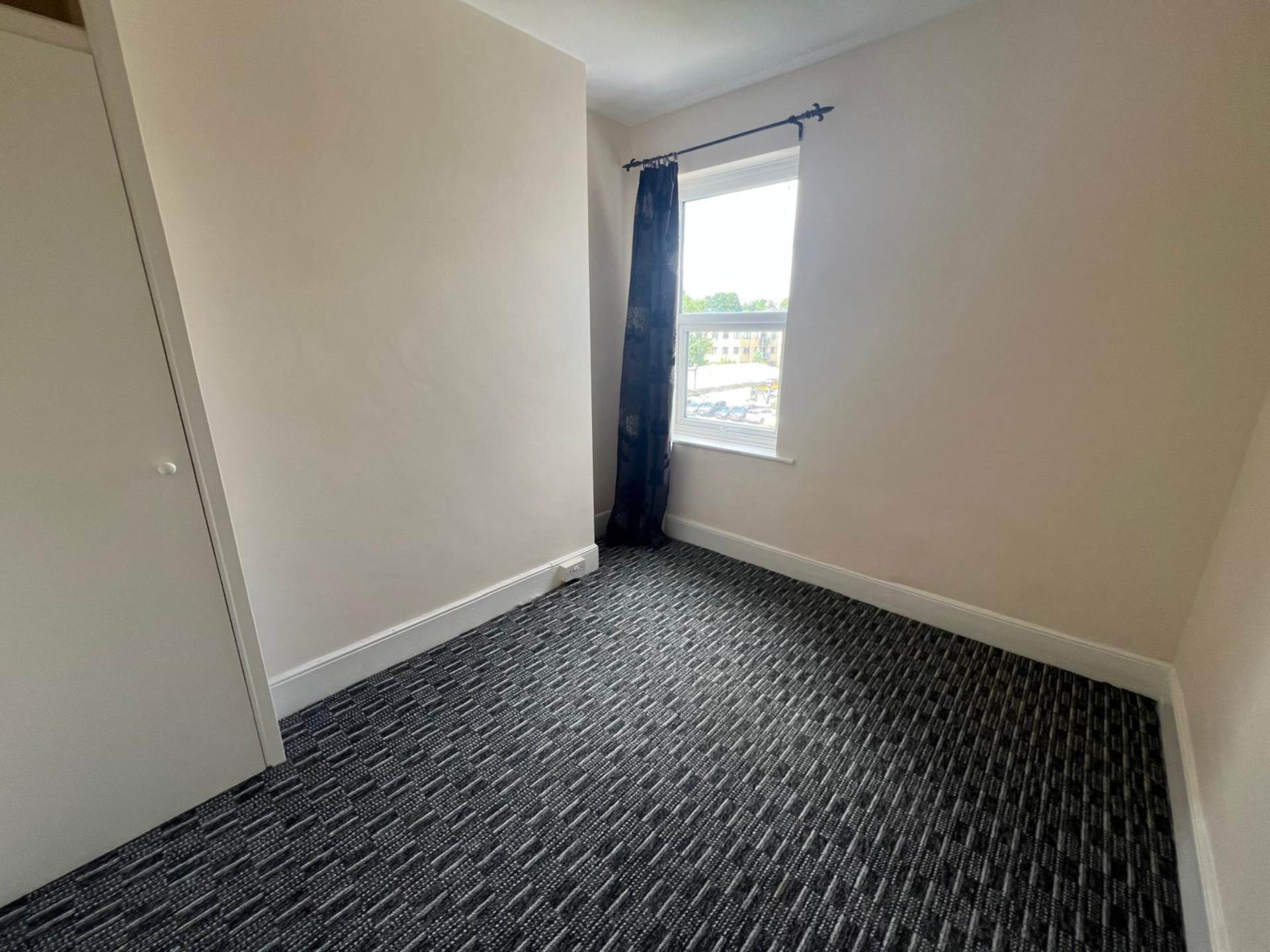 Victoria Road, Brentwood, Image 11