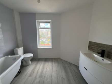 Victoria Road, Brentwood, Image 10