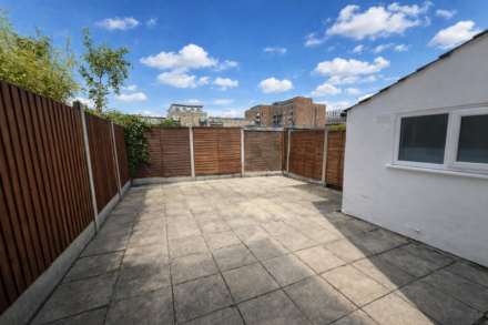 Victoria Road, Brentwood, Image 13
