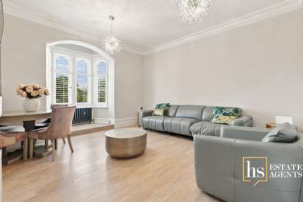 The Clock Tower, The Galleries, Brentwood, Image 4