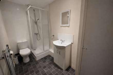 Guilford Lodge, Brentwood, Image 4