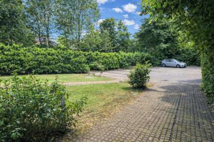 Guilford Lodge, Brentwood, Image 5