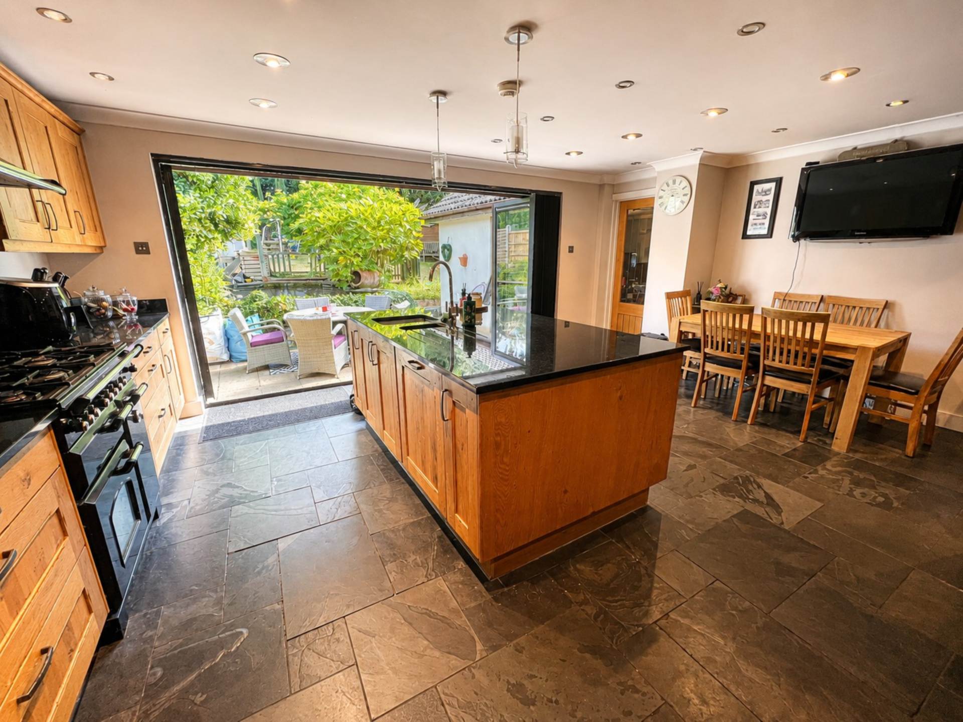 Willow Close, Doddinghurst, Image 2