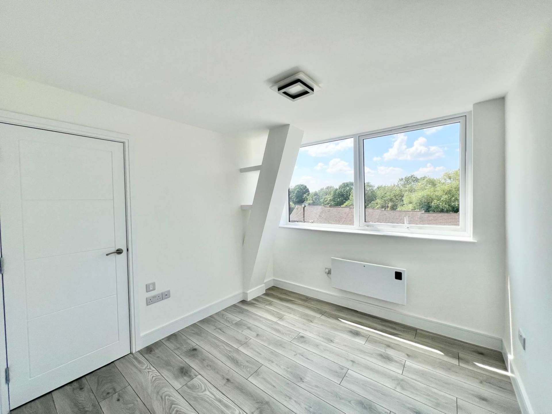 Wingrave Court, Brentwood, Image 5