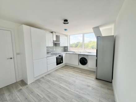 Wingrave Court, Brentwood, Image 3