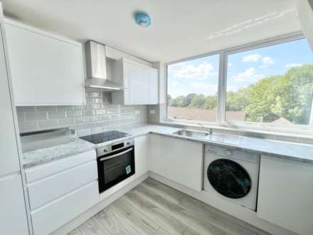 Wingrave Court, Brentwood, Image 4