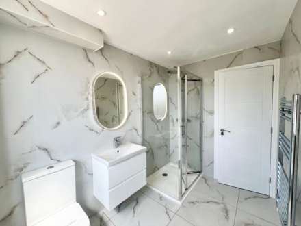 Wingrave Court, Brentwood, Image 6