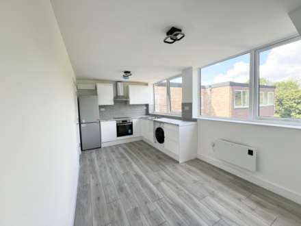 Wingrave Court, Brentwood, Image 7