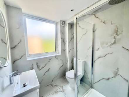 Wingrave Court, Brentwood, Image 9