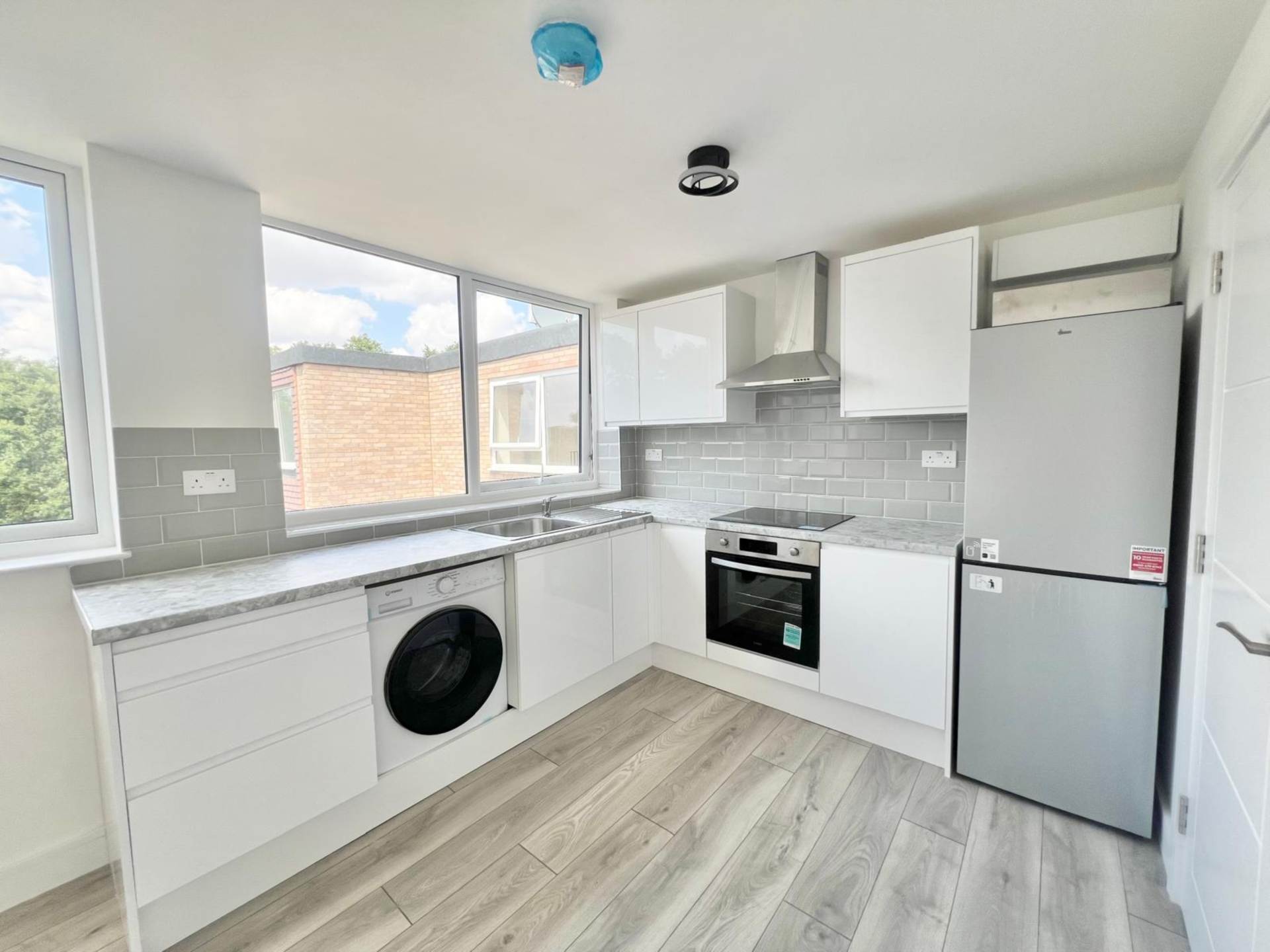 Wingrave Court, Brentwood, Image 4