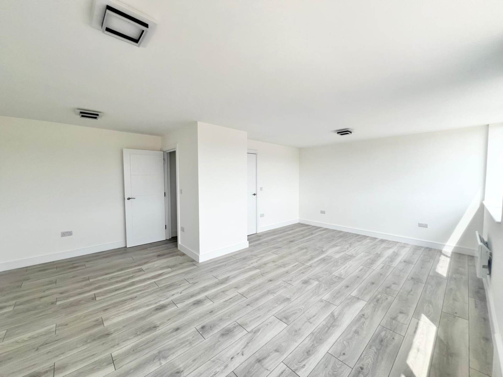 Wingrave Court, Brentwood, Image 6