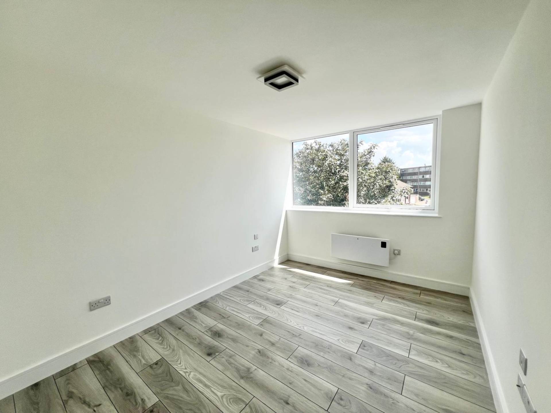 Wingrave Court, Brentwood, Image 7