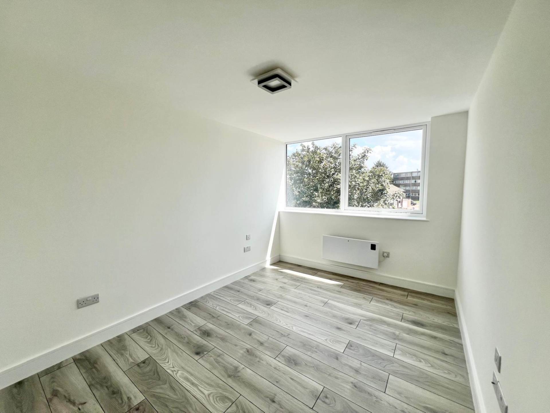 Wingrave Court, Brentwood, Image 8